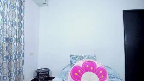 Snapshot of camilaa_foxxx chatting on November 24, 7:13 pm camilaa foxxx online show from November 24, 7:13 pm