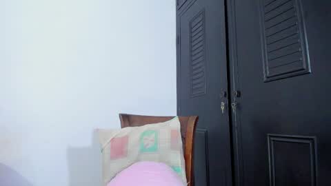 Snapshot of camilaa_foxxx chatting on January 5, 6:44 pm camilaa foxxx online show from January 5, 6:44 pm