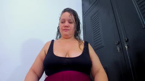 Snapshot of camilaa_foxxx chatting on January 6, 9:50 pm camilaa foxxx online show from January 6, 9:50 pm