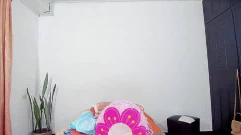 Snapshot of camilaa_foxxx chatting on January 31, 7:11 pm camilaa foxxx online show from January 31, 7:11 pm