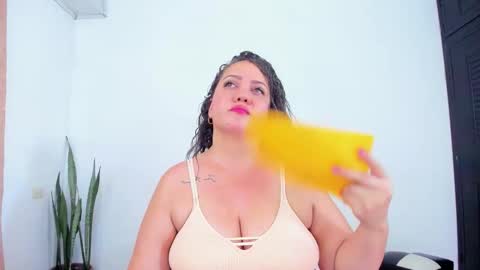 Snapshot of camilaa_foxxx chatting on March 19, 6:12 pm camilaa foxxx online show from March 19, 6:12 pm