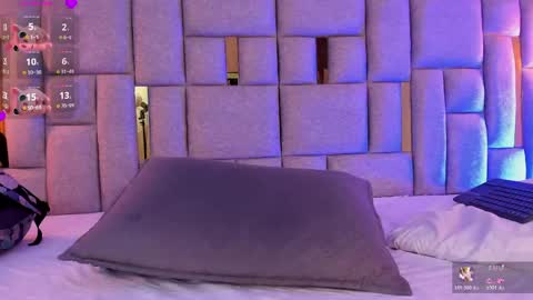 camilaa_smith_ online show from May 7, 8:36 pm