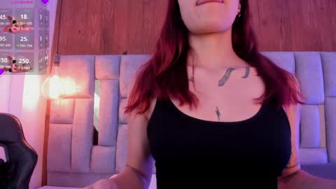 camilaa_smith_ online show from May 17, 7:10 pm