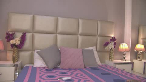 Snapshot of camilabrunette_ chatting on September 29, 7:51 pm Aura Rey online show from September 29, 7:51 pm