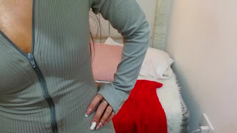 Cami online show from May 16, 1:13 am