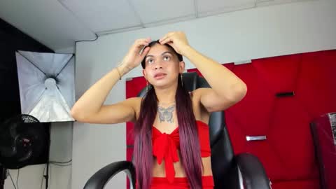 Snapshot of camilalady chatting on March 16, 2:50 am CamilaLady online show from March 16, 2:50 am