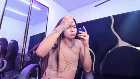 Snapshot of camilalady chatting on March 19, 3:32 am CamilaLady online show from March 19, 3:32 am