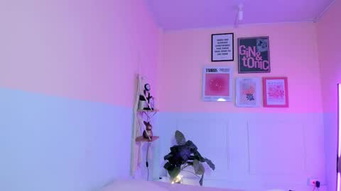 Camila  online show from October 14, 11:55 am