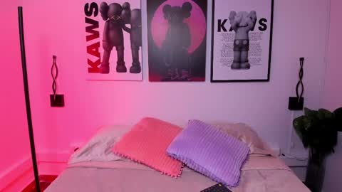 Camila  online show from December 14, 6:01 pm