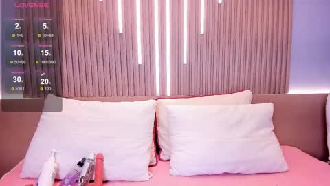camile_cute online show from November 27, 9:17 pm