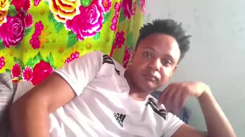 Camic Henzell online show from December 16, 6:57 pm