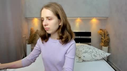 Snapshot of camilla_kelly chatting on October 3, 12:07 am Camilla online show from October 3, 12:07 am