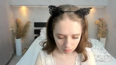 Snapshot of camilla_kelly chatting on October 16, 1:17 am Camilla online show from October 16, 1:17 am