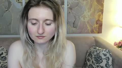 camilladreamer online show from May 16, 12:18 am
