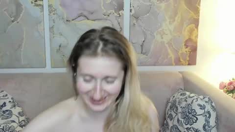 camilladreamer online show from May 16, 1:02 am