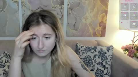 camilladreamer online show from May 19, 10:32 am