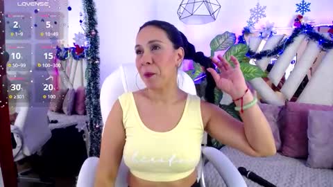 Camille online show from December 16, 10:09 am