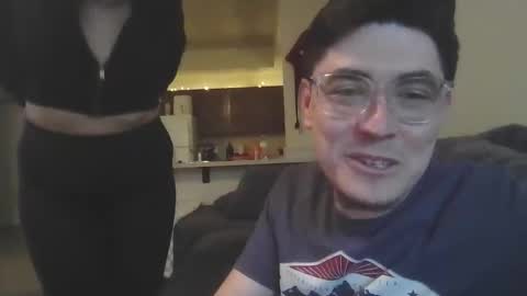 Snapshot of camillebaby21 chatting on February 16, 1:02 am camillebaby21 online show from February 16, 1:02 am