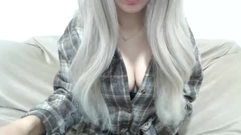 CamilleBunny online show from March 16, 2:06 am