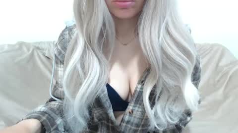 CamilleBunny online show from May 2, 2:49 am