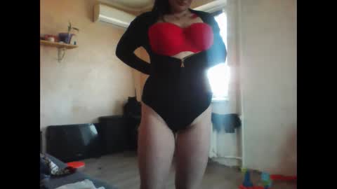 CamilleXMyr online show from February 28, 11:47 am