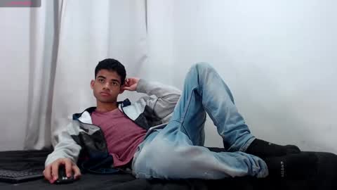 camillo_beischel_ online show from September 28, 5:29 pm