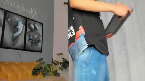 Camillo Virgil online show from November 23, 11:10 am