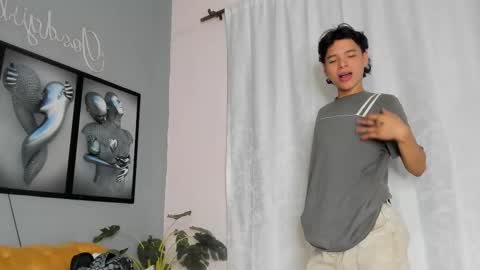 Camillo Virgil online show from December 2, 10:42 am