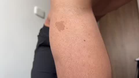 Snapshot of camilo__ chatting on January 17, 5:30 pm camilo online show from January 17, 5:30 pm