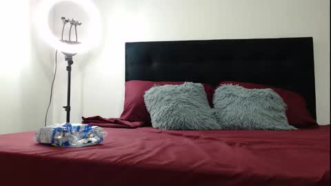 camilo_contre21 online show from September 27, 7:19 pm