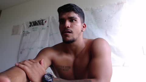 camilo_contre21 online show from October 7, 8:06 pm