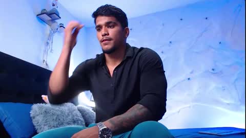 camilo_contre21 online show from October 15, 7:03 pm