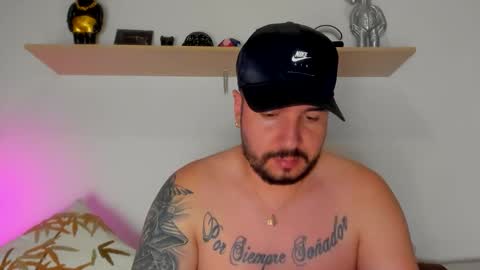 Snapshot of camilo_restrepo21 chatting on September 19, 12:12 am camilo_restrepo21 online show from September 19, 12:12 am