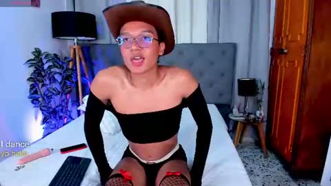 Snapshot of camilo_santoss chatting on July 11, 1:03 pm camilo_santoss online show from July 11, 1:03 pm