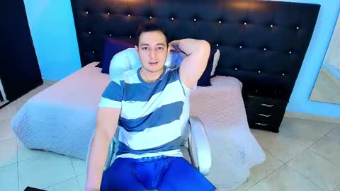 Snapshot of camilo_stark chatting on December 27, 1:39 pm Camilo online show from December 27, 1:39 pm