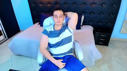 Snapshot of camilo_stark chatting on December 27, 4:43 pm Camilo online show from December 27, 4:43 pm