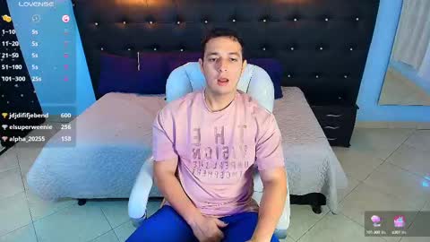Snapshot of camilo_stark chatting on January 7, 1:14 pm Camilo online show from January 7, 1:14 pm