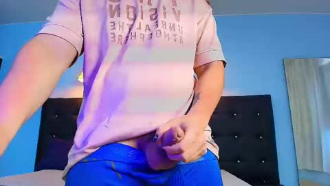 Snapshot of camilo_stark chatting on January 7, 4:16 pm Camilo online show from January 7, 4:16 pm