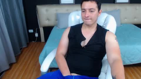 Snapshot of camilo_stark chatting on January 8, 5:05 pm Camilo online show from January 8, 5:05 pm
