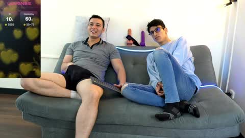 Snapshot of camilo_stark chatting on February 8, 2:38 pm Camilo online show from February 8, 2:38 pm