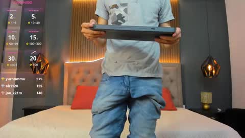 Snapshot of camilo_stark chatting on September 28, 3:23 am Camilo online show from September 28, 3:23 am