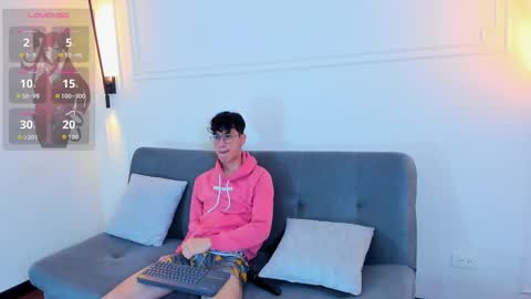 Snapshot of camilo_stark chatting on October 22, 4:02 am Camilo online show from October 22, 4:02 am