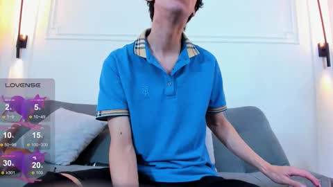 Snapshot of camilo_stark chatting on February 15, 3:25 am Camilo online show from February 15, 3:25 am