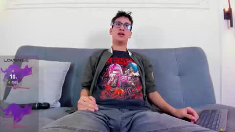 Snapshot of camilo_stark chatting on February 27, 3:39 am Camilo online show from February 27, 3:39 am