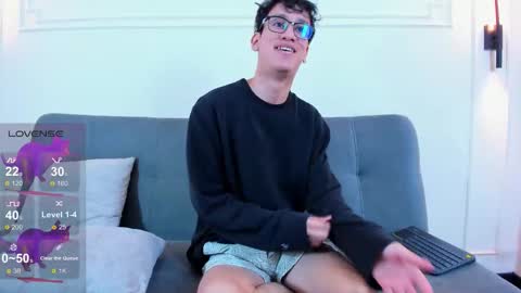 Snapshot of camilo_stark chatting on March 5, 3:24 am Camilo online show from March 5, 3:24 am