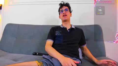 Snapshot of camilo_stark chatting on April 7, 3:40 am Camilo online show from April 7, 3:40 am