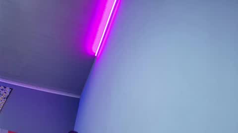 Snapshot of camiloalvarezzz3 chatting on February 12, 1:50 pm CAMILO online show from February 12, 1:50 pm