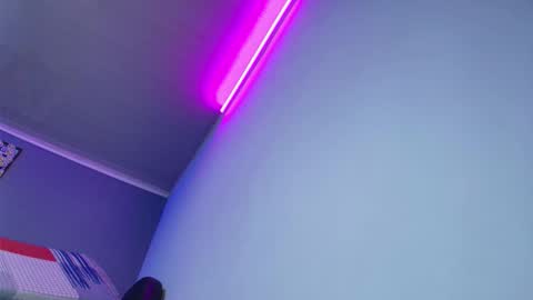 Snapshot of camiloalvarezzz3 chatting on February 17, 1:07 pm CAMILO online show from February 17, 1:07 pm