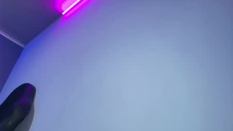 Snapshot of camiloalvarezzz3 chatting on February 20, 12:49 pm CAMILO online show from February 20, 12:49 pm