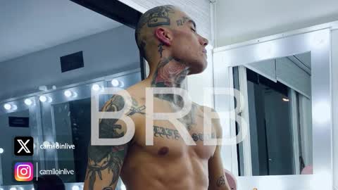 Snapshot of camiloinlive chatting on November 1, 2:35 am camiloinlive online show from November 1, 2:35 am